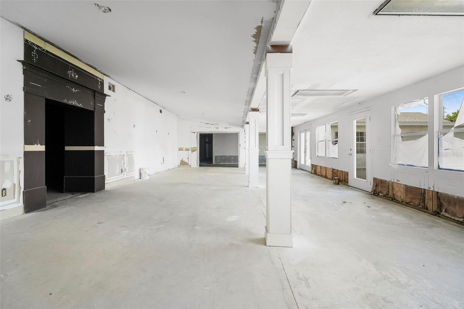 Image 55 of 67 For 227 Hawthorne Avenue