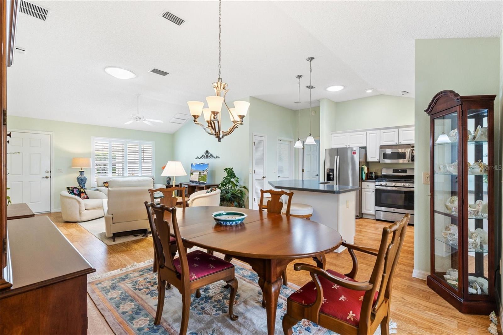 Image 12 of 38 For 2725 Morven Park Way