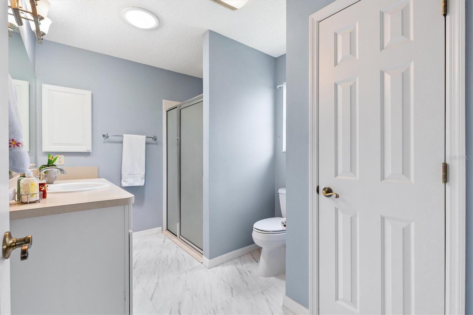 Image 18 of 38 For 2725 Morven Park Way