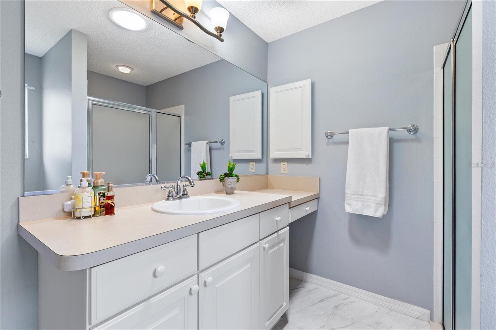 Image 19 of 38 For 2725 Morven Park Way