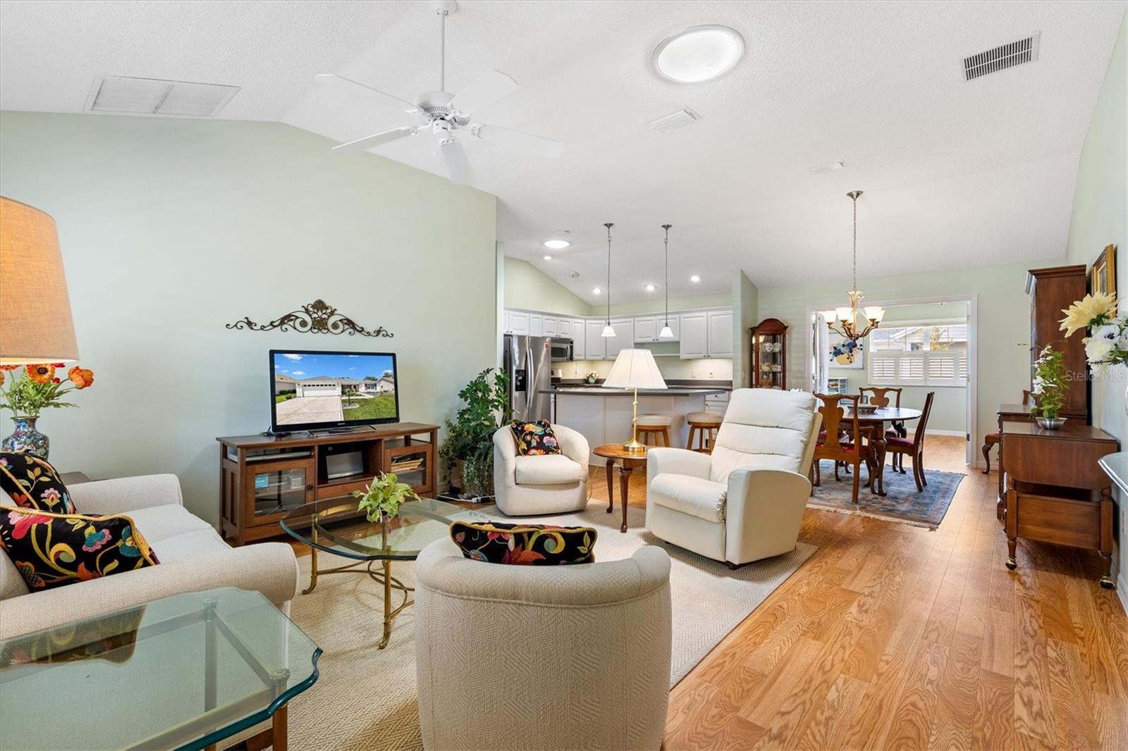 Image 5 of 38 For 2725 Morven Park Way