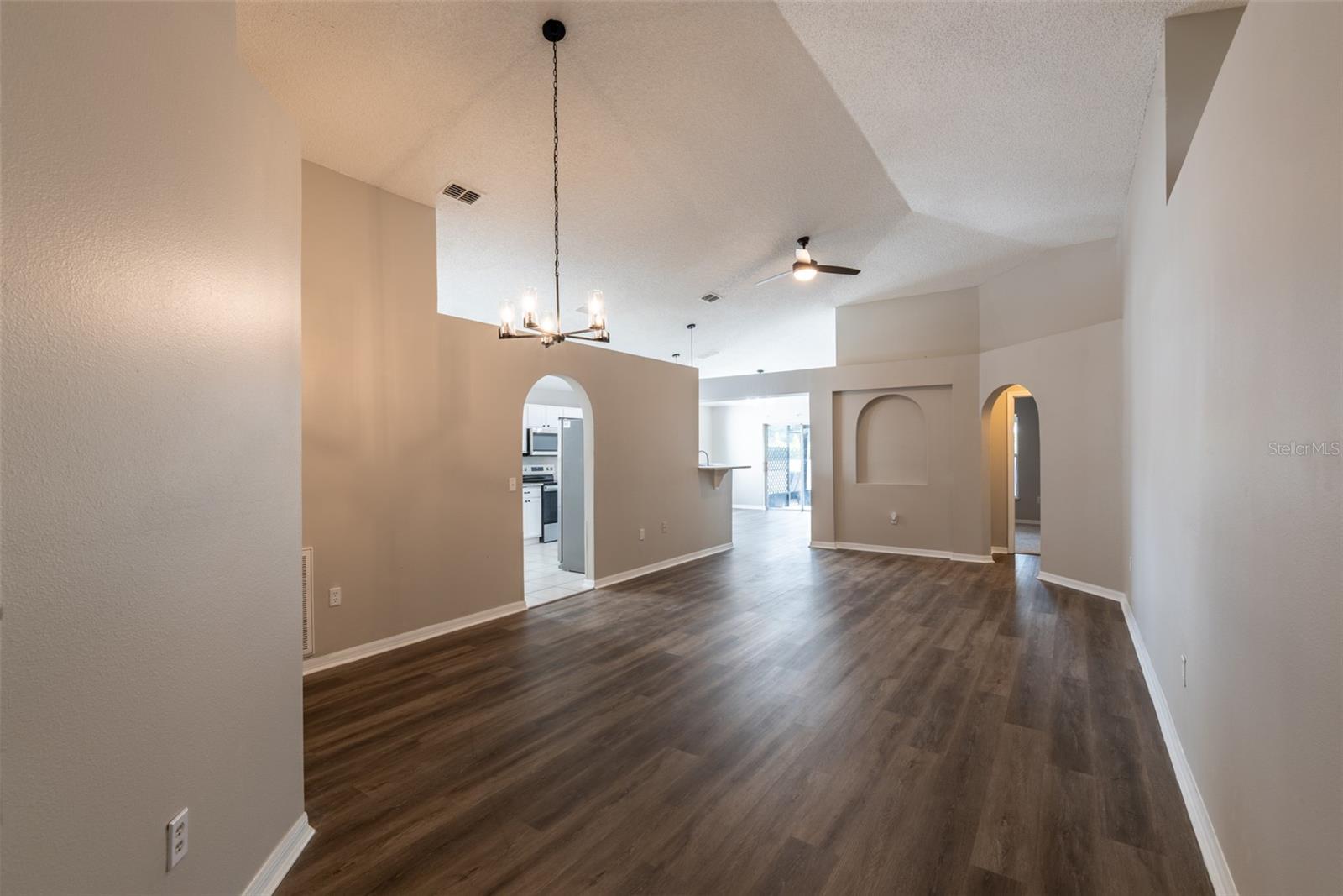 Image 16 of 46 For 383 Fairfield Drive