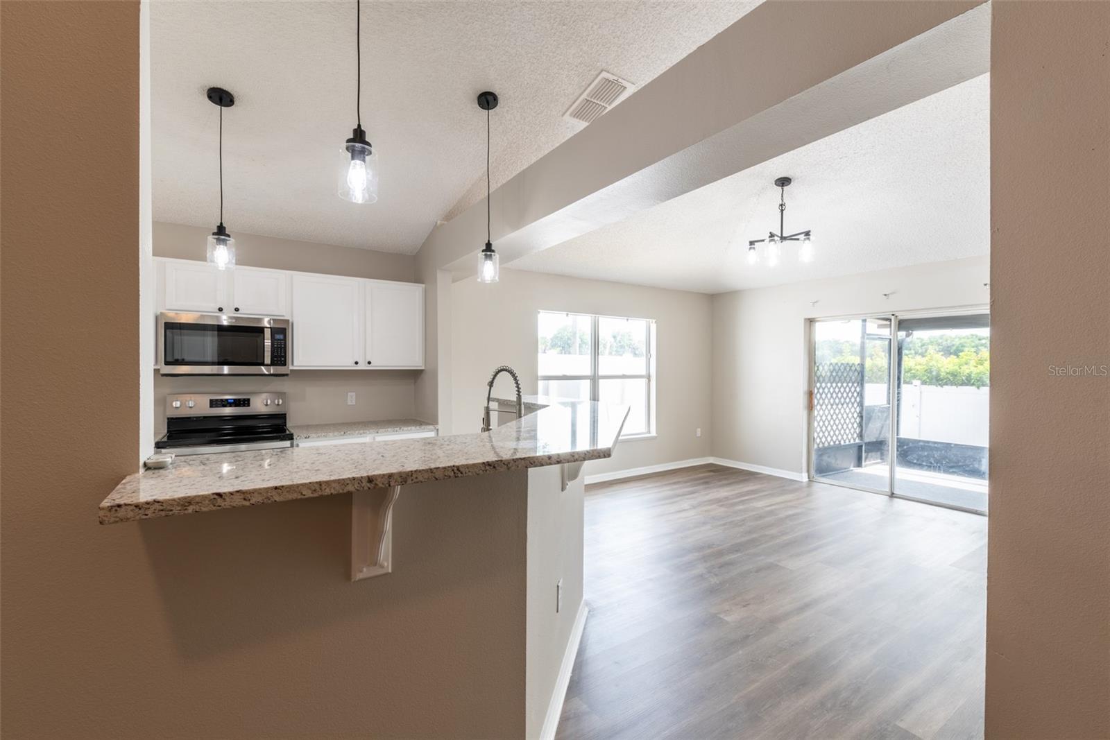 Image 24 of 46 For 383 Fairfield Drive