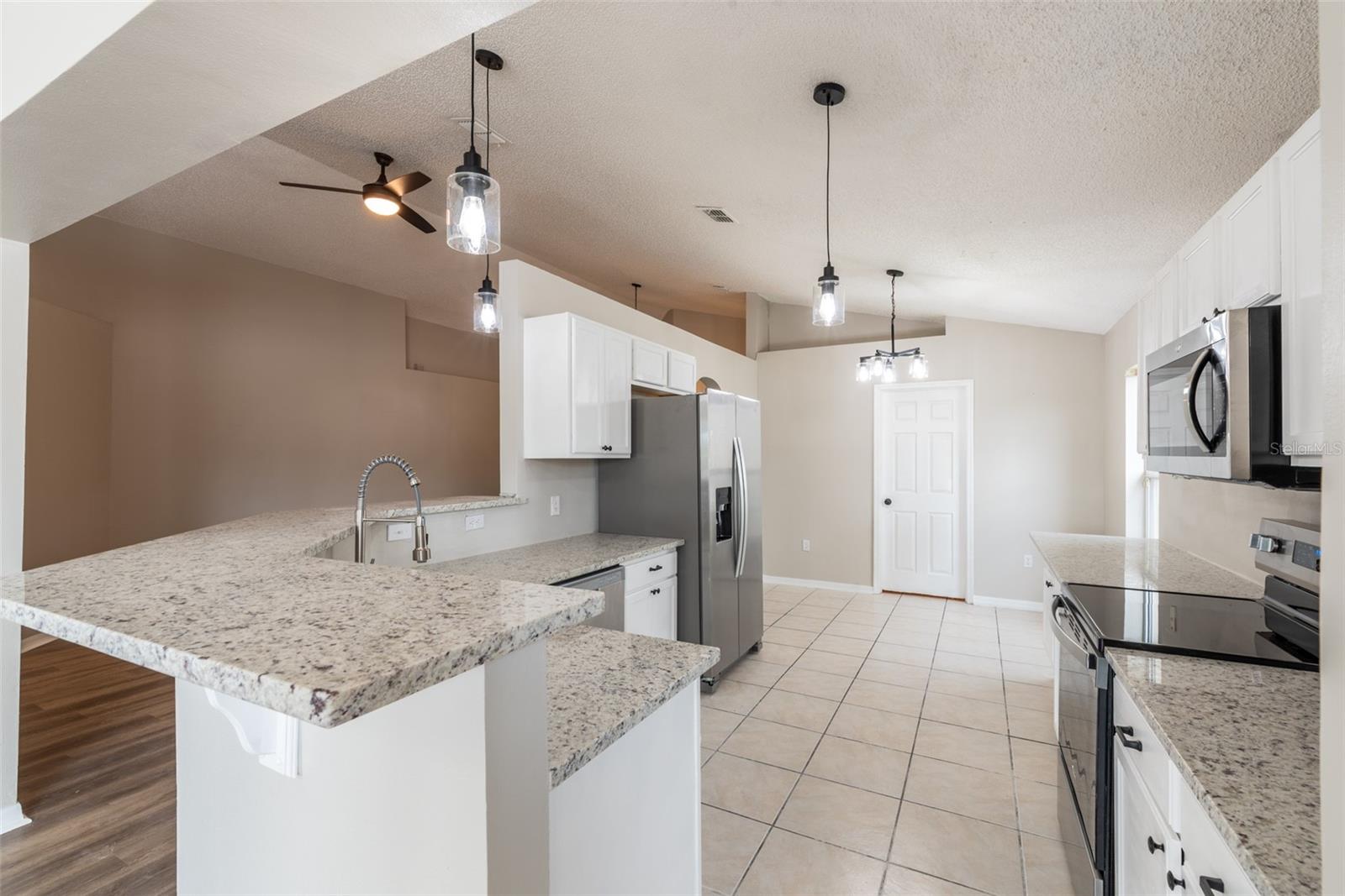 Image 26 of 46 For 383 Fairfield Drive