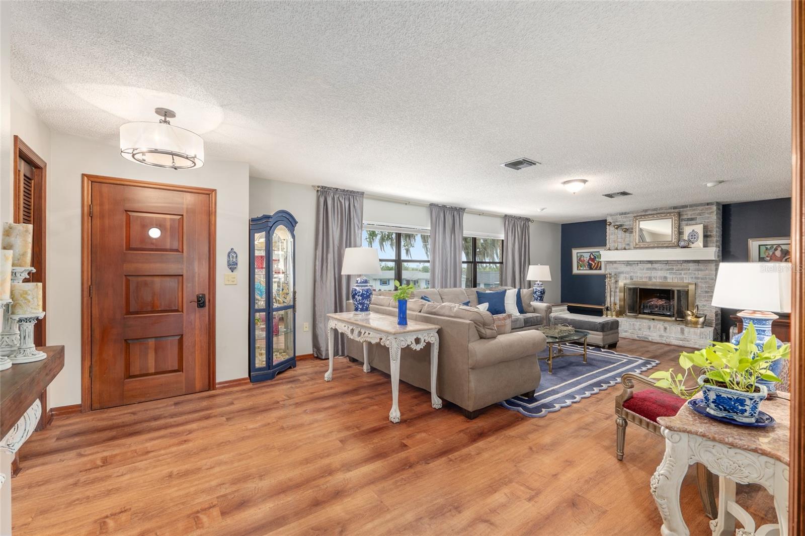 Image 14 of 74 For 38845 Ella Drive