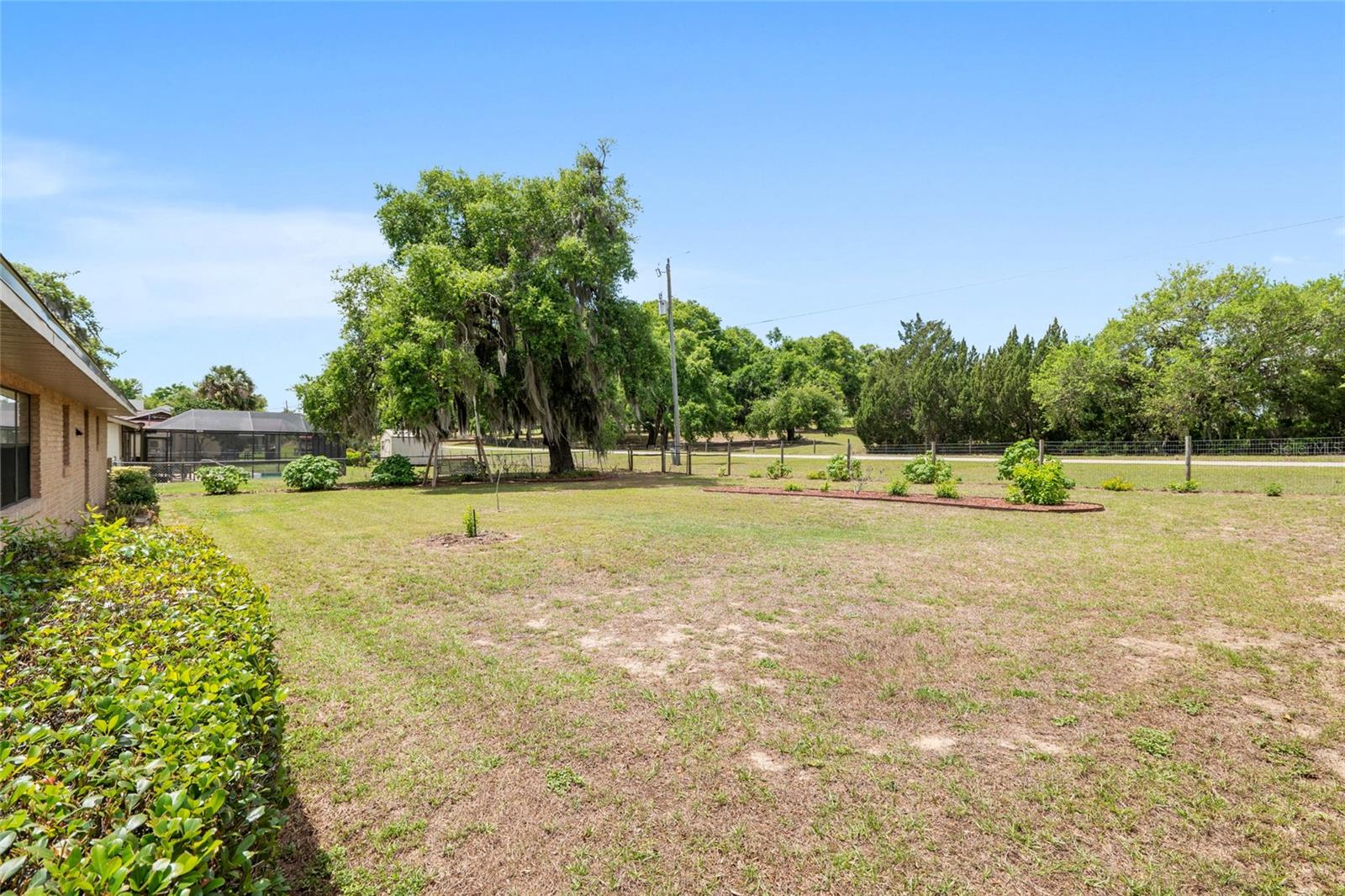 Image 56 of 74 For 38845 Ella Drive