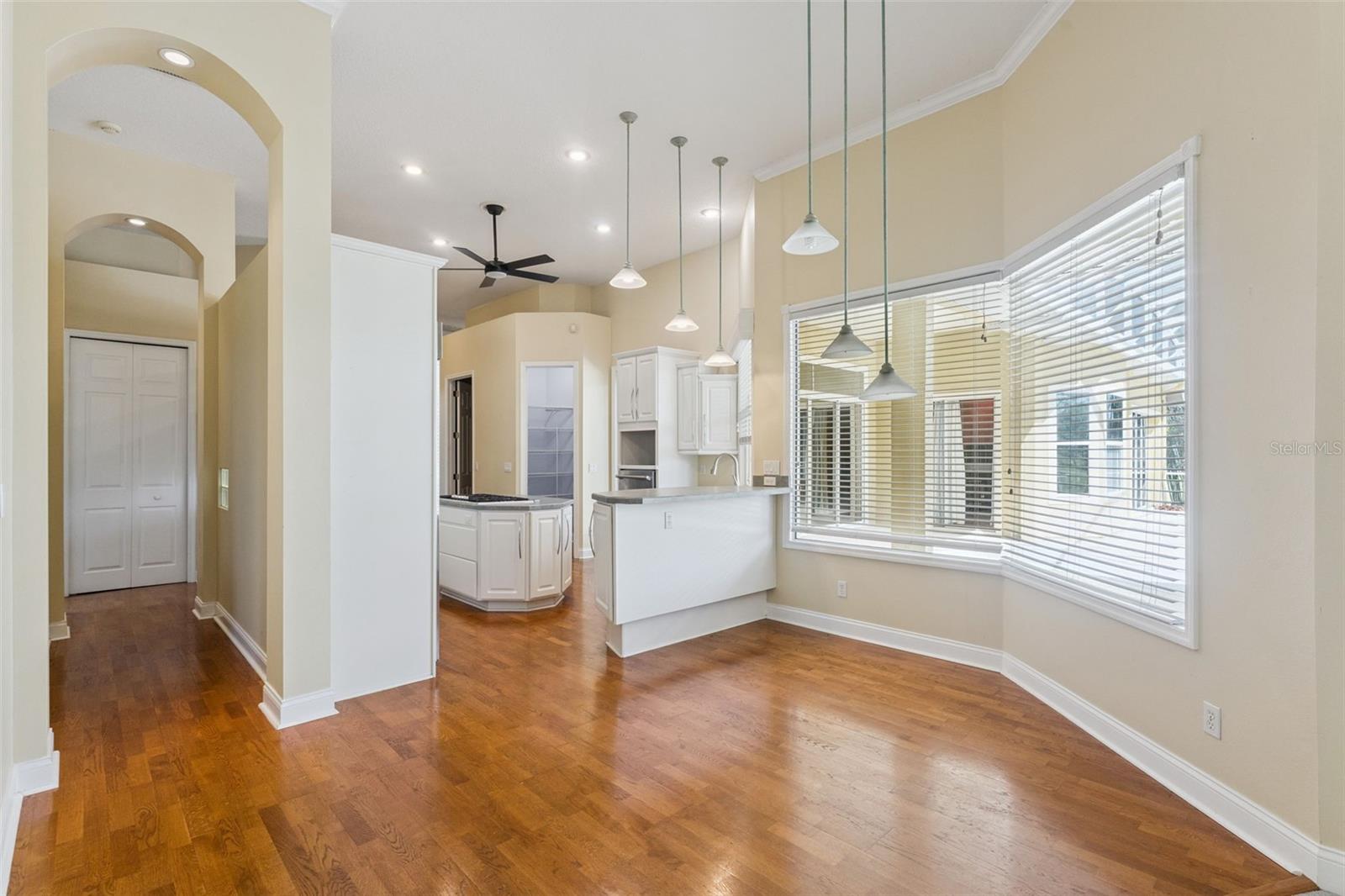 Image 19 of 48 For 17540 Vista Belle Court