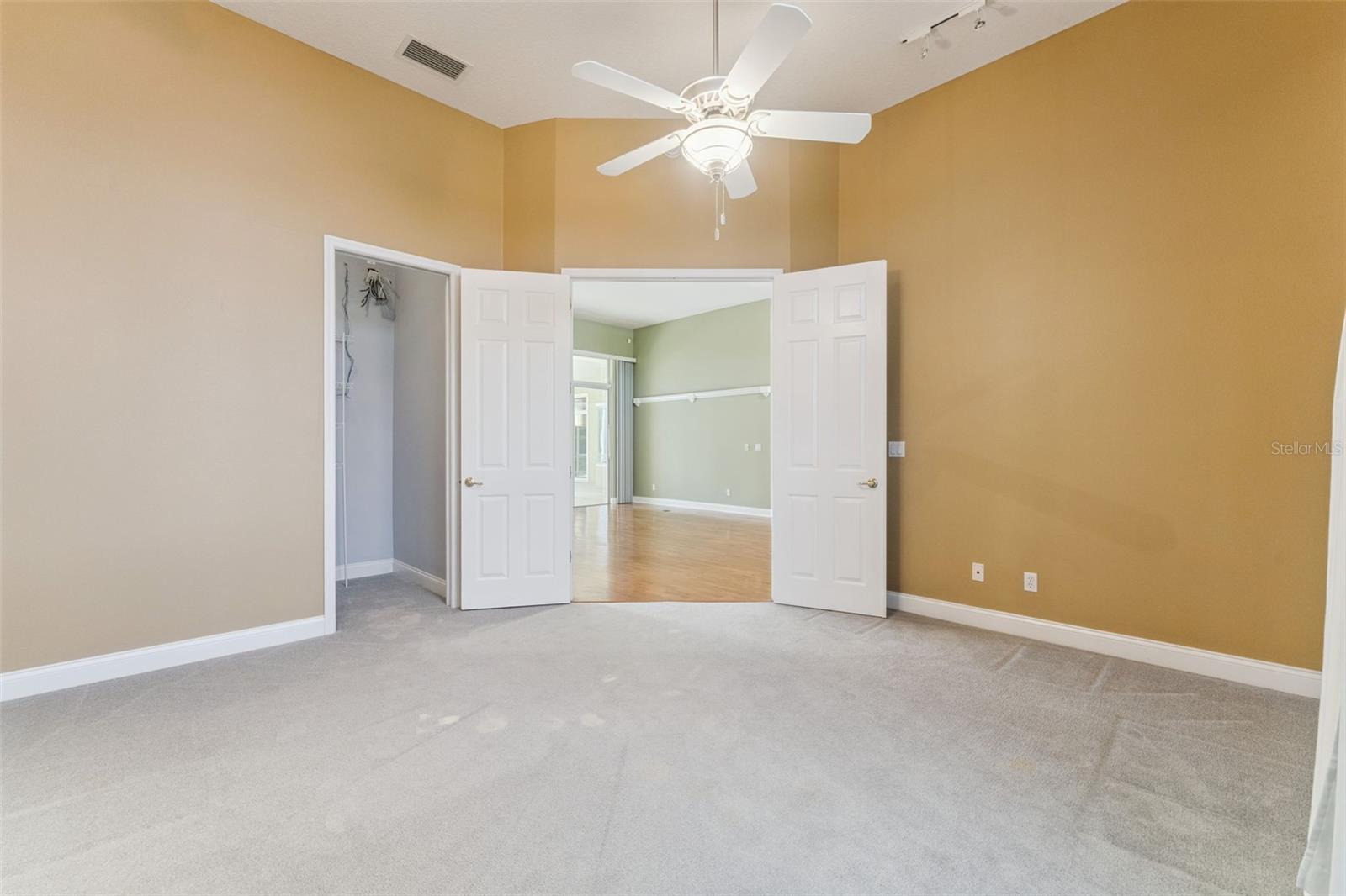 Image 25 of 48 For 17540 Vista Belle Court