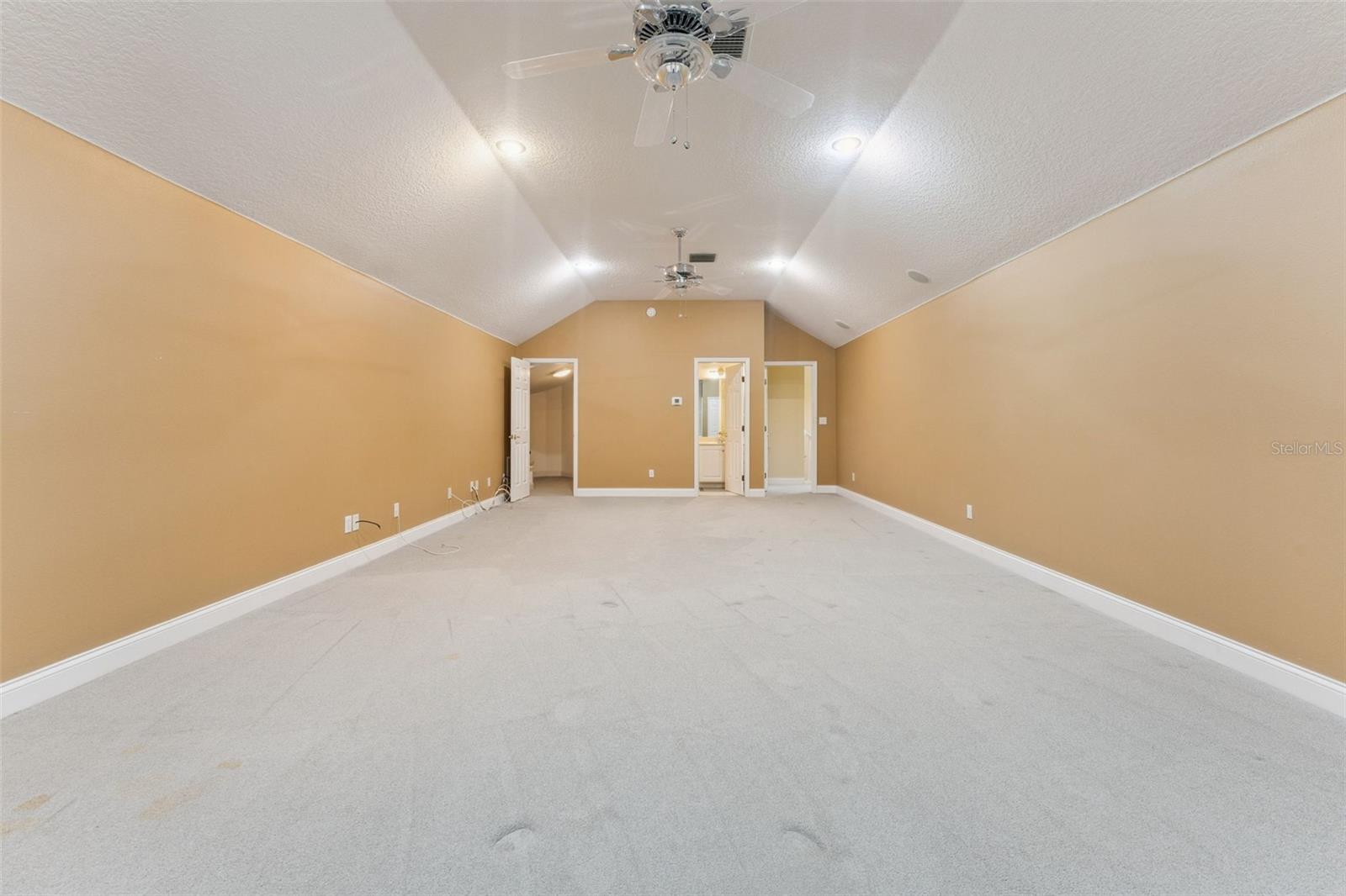 Image 30 of 48 For 17540 Vista Belle Court