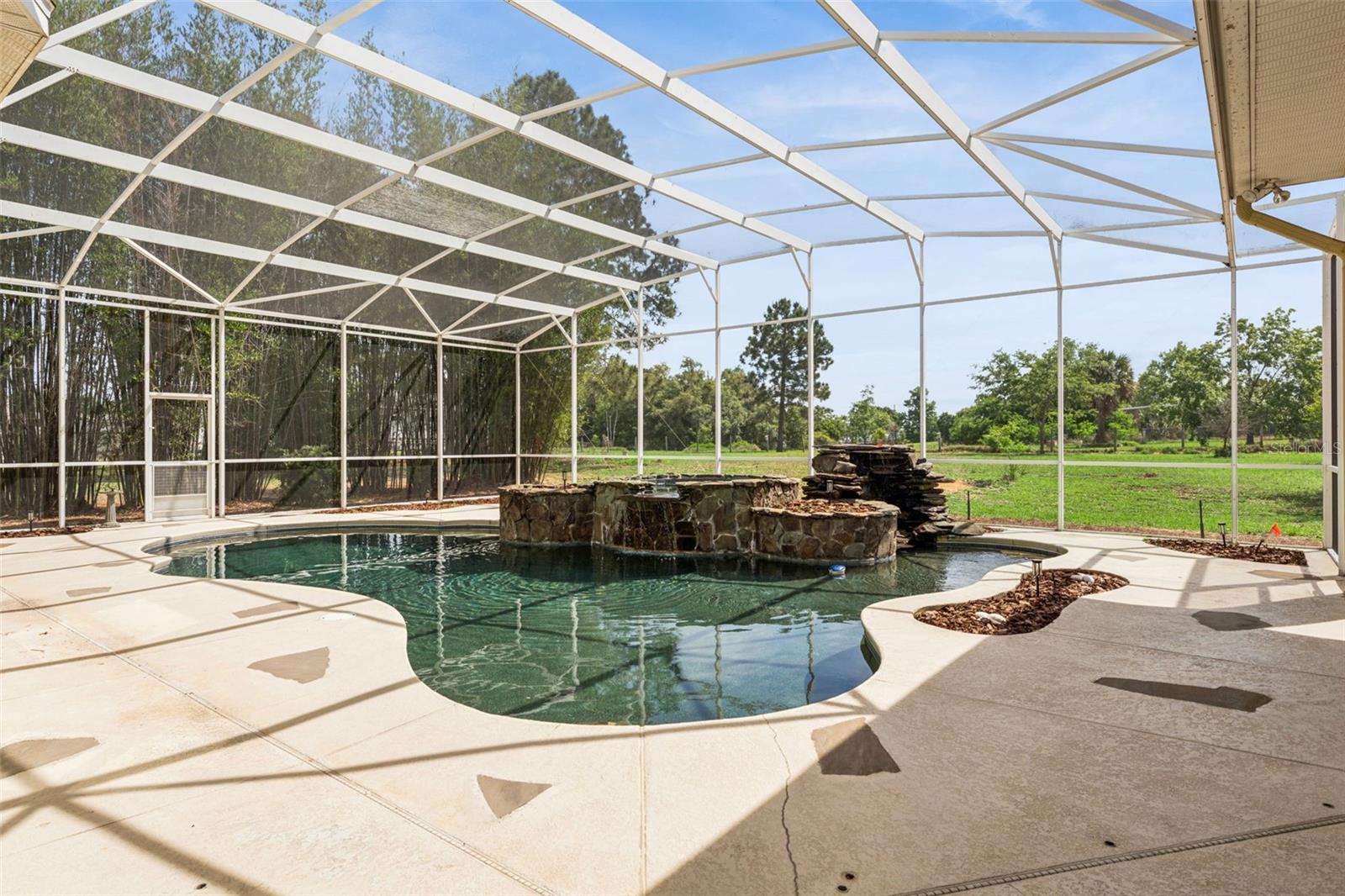 Image 38 of 48 For 17540 Vista Belle Court