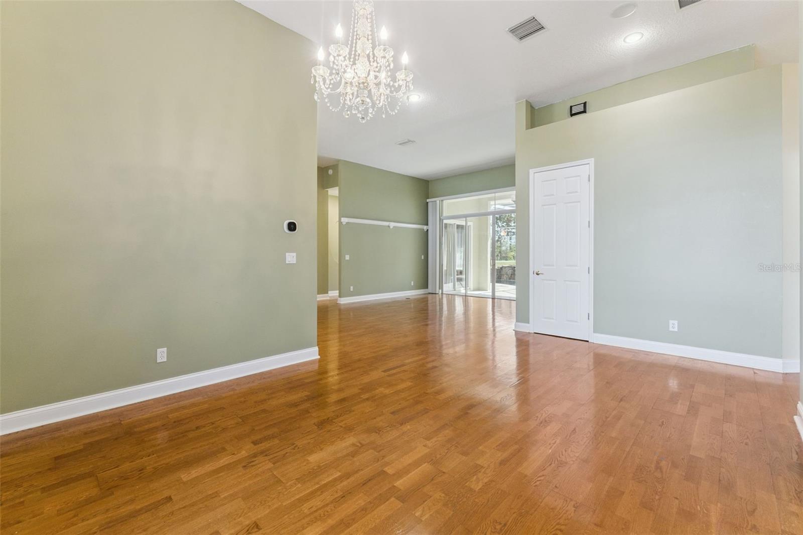 Image 6 of 48 For 17540 Vista Belle Court