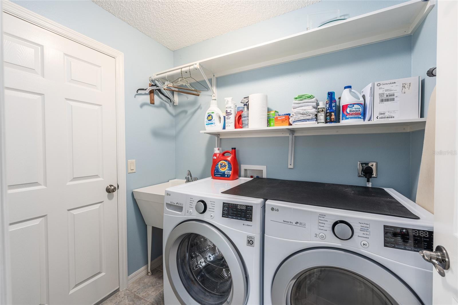 Listing photo id 40 for 17830 88th Cascade Court