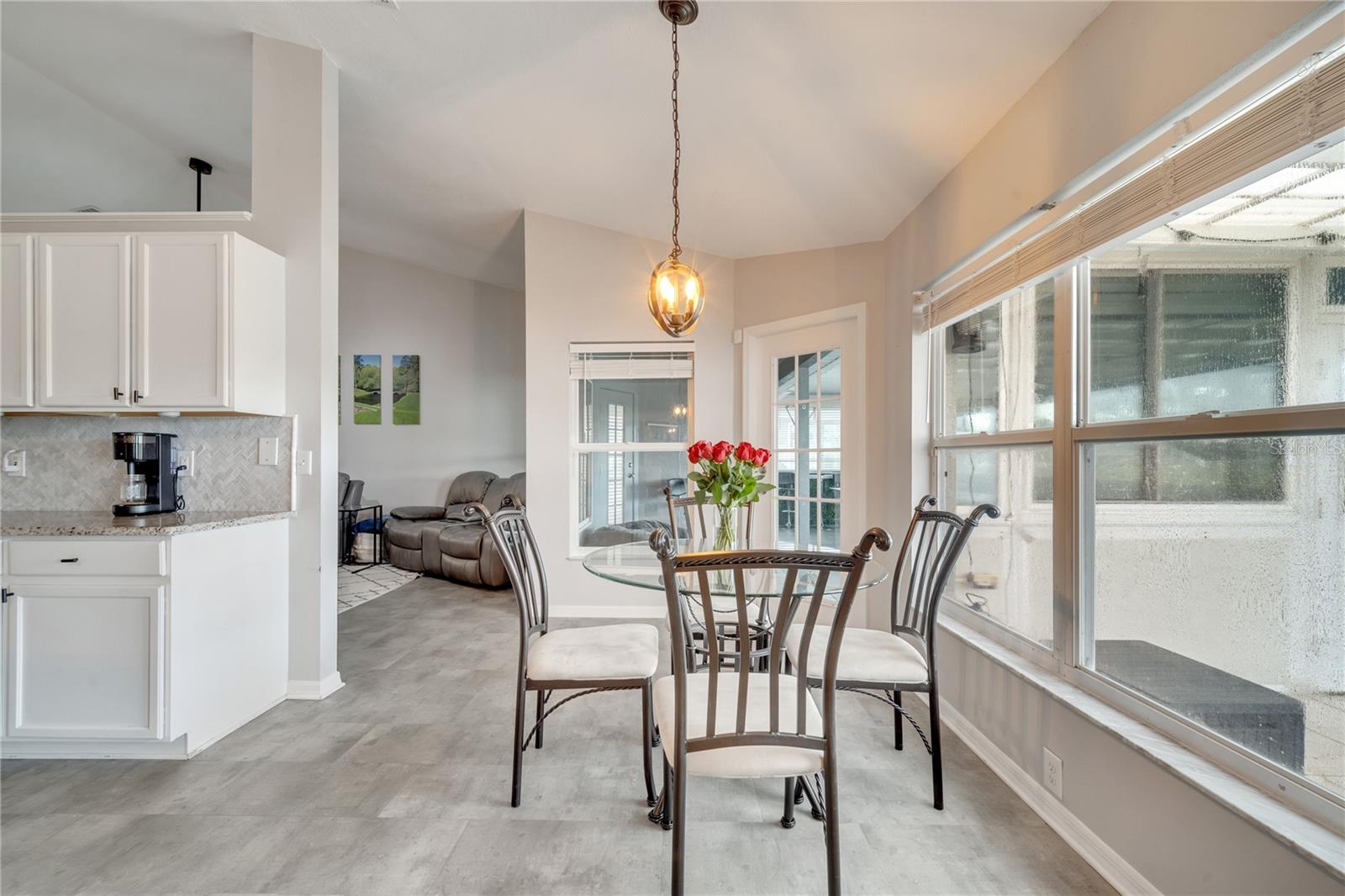 Image 14 of 31 For 12819 Waterhaven Circle