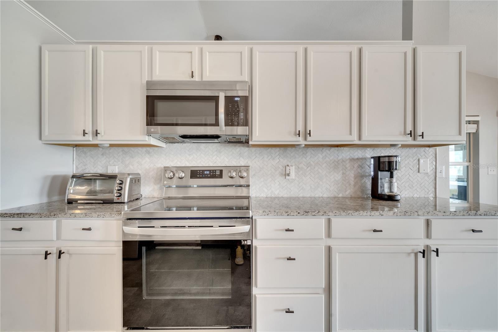 Image 22 of 31 For 12819 Waterhaven Circle