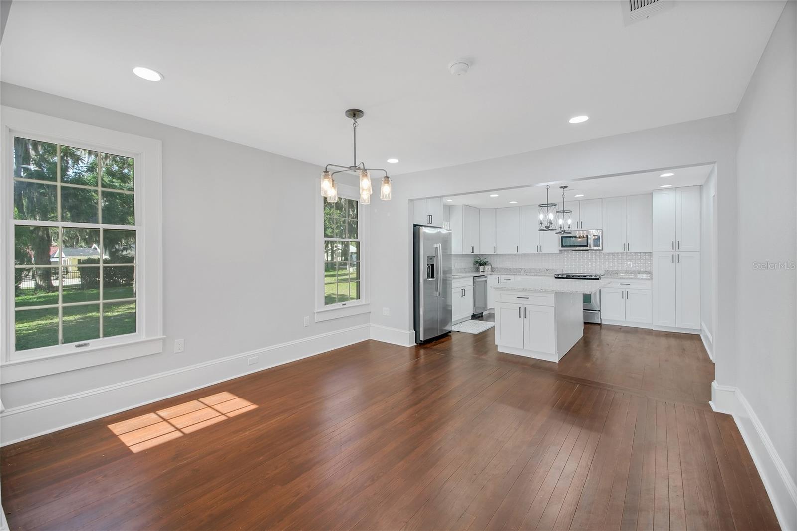 Image 11 of 69 For 30437 Orange Drive