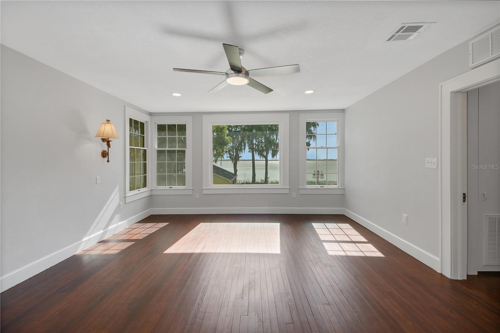 Image 24 of 69 For 30437 Orange Drive