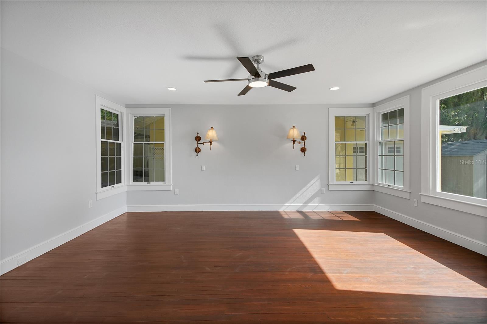 Image 25 of 69 For 30437 Orange Drive