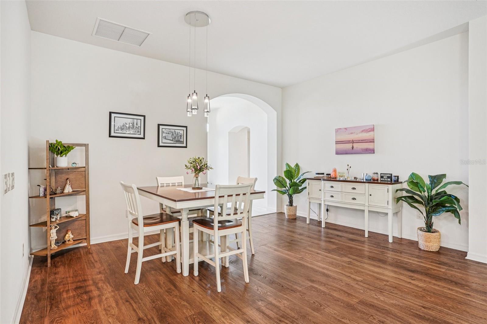 Image 13 of 57 For 10063 Lake Miona Way