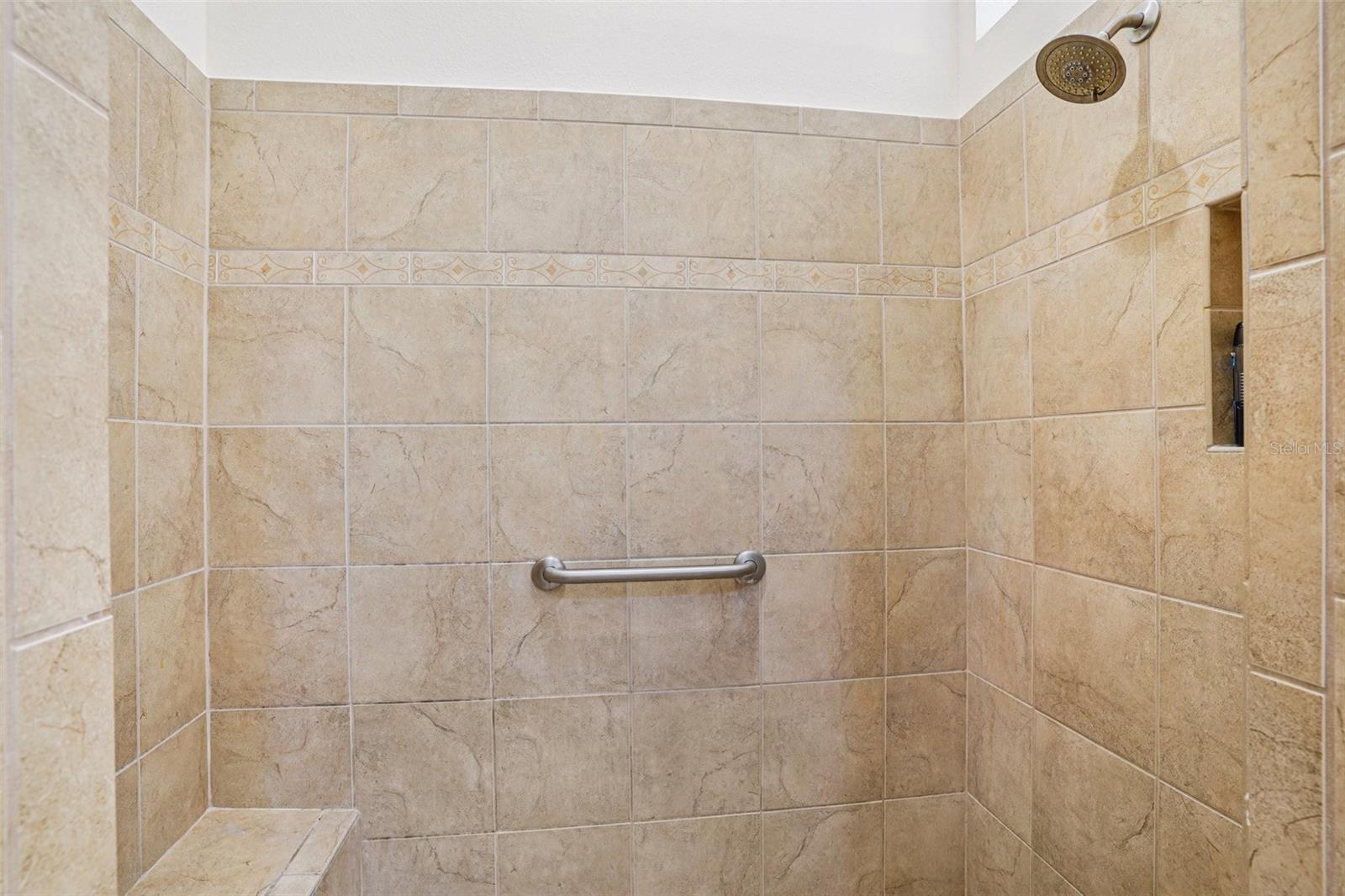 Image 28 of 57 For 10063 Lake Miona Way