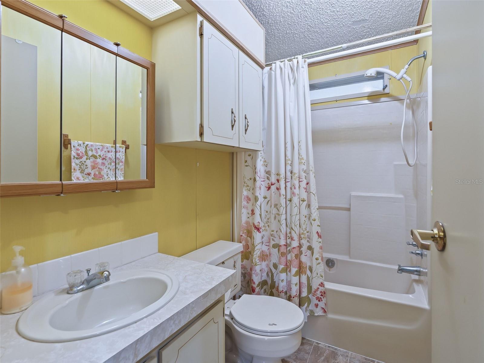 Image 19 of 28 For 12655 101st Court