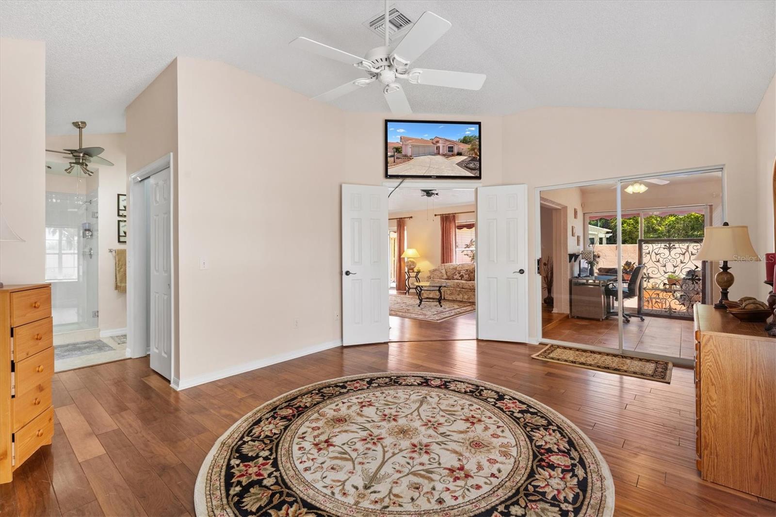 Image 20 of 42 For 1314 Santa Rosa Court