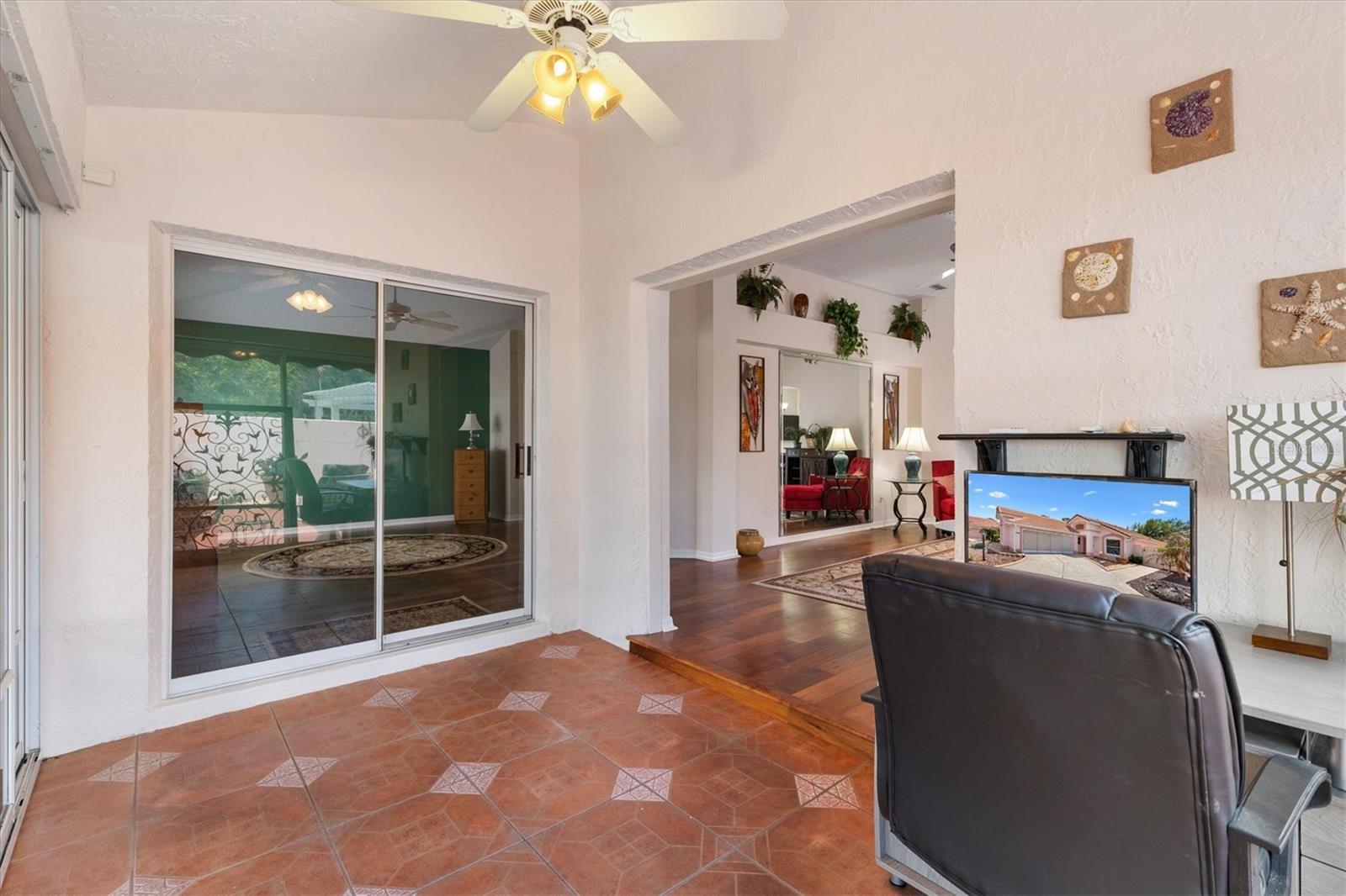 Image 24 of 42 For 1314 Santa Rosa Court