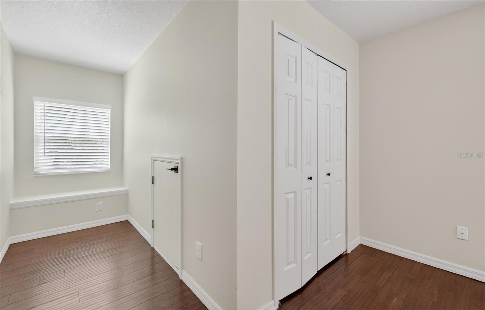 Image 31 of 72 For 250 Walker Street