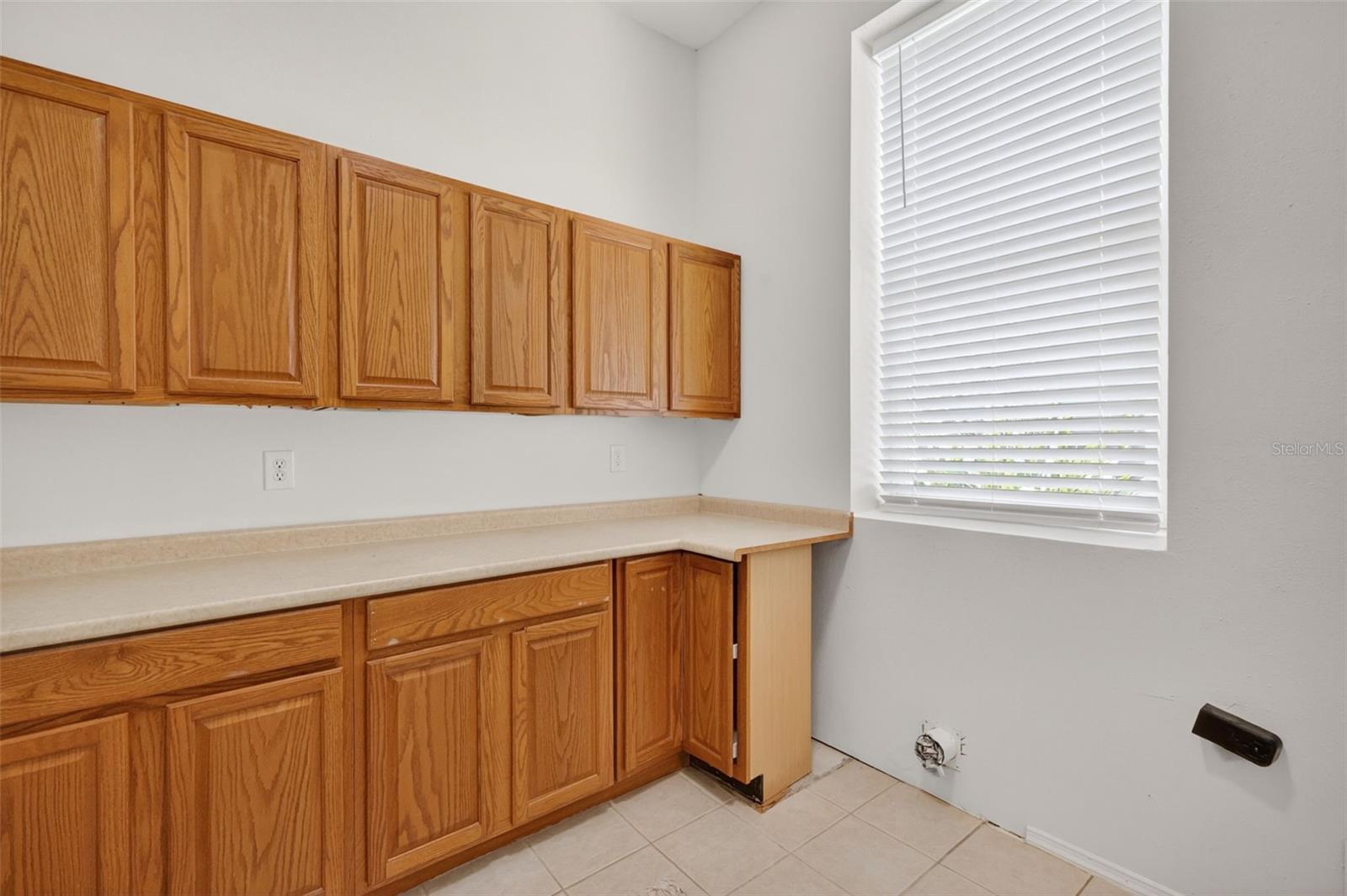 Image 36 of 72 For 250 Walker Street