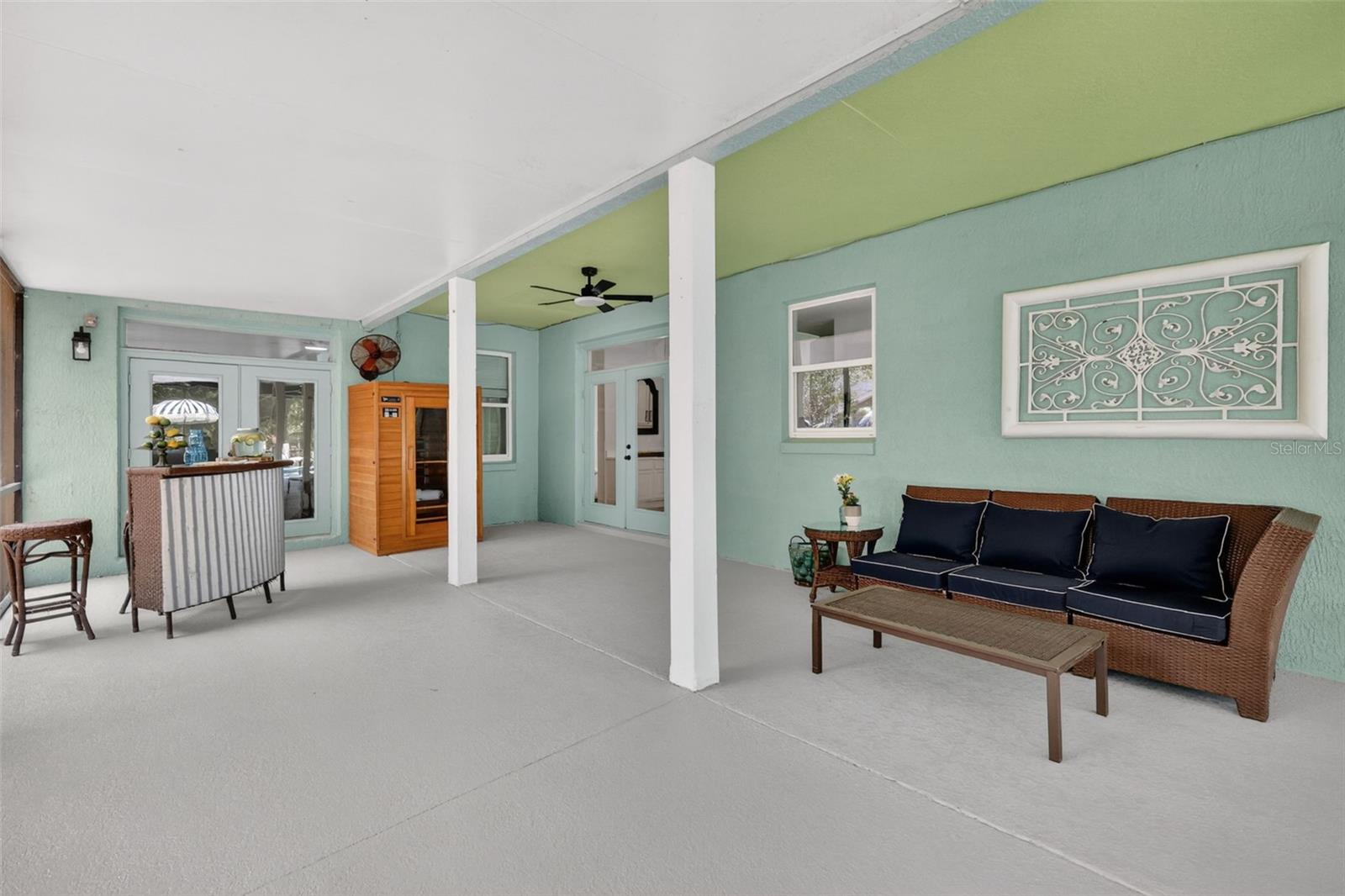 Image 40 of 72 For 250 Walker Street