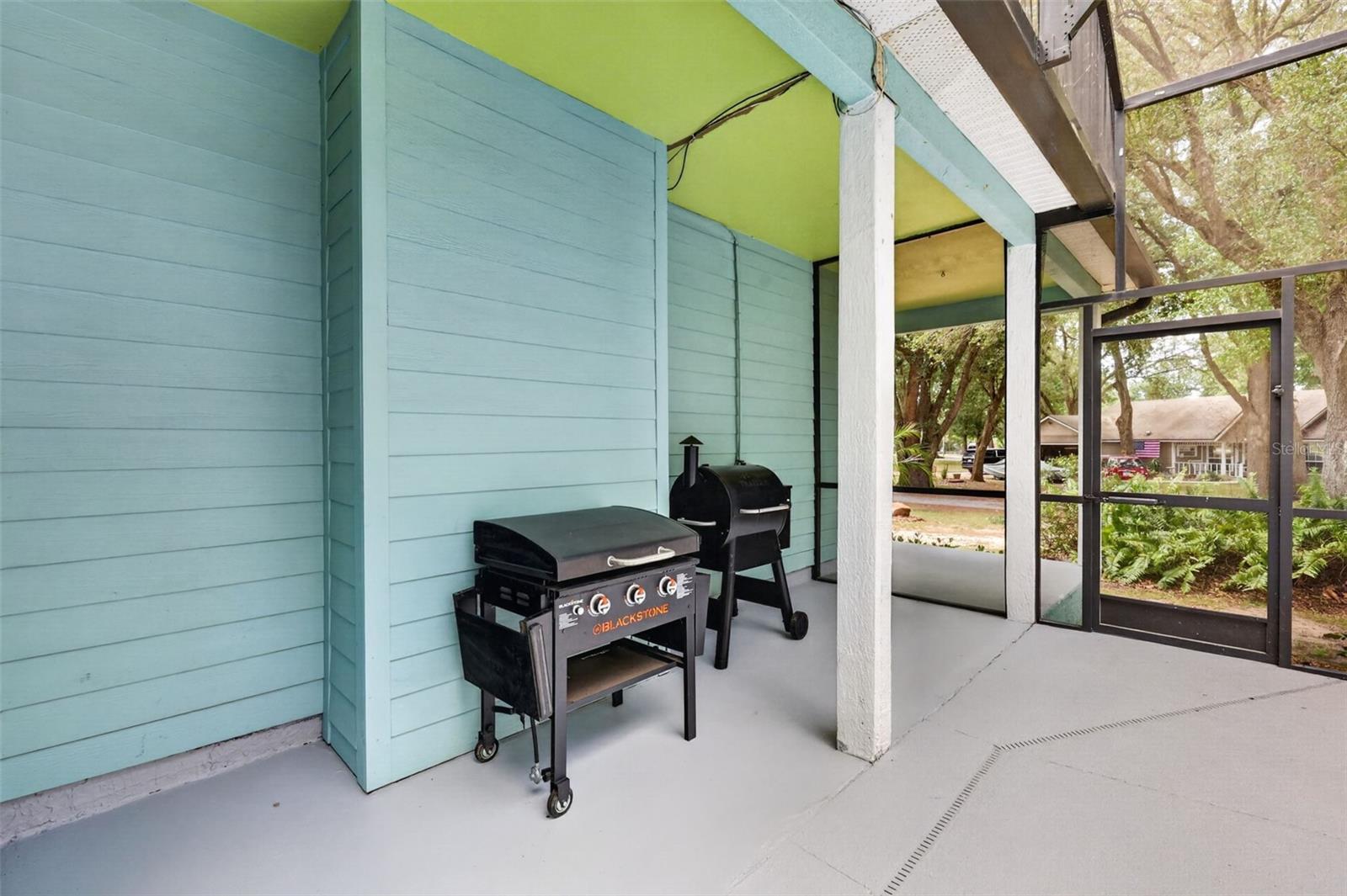 Image 44 of 72 For 250 Walker Street