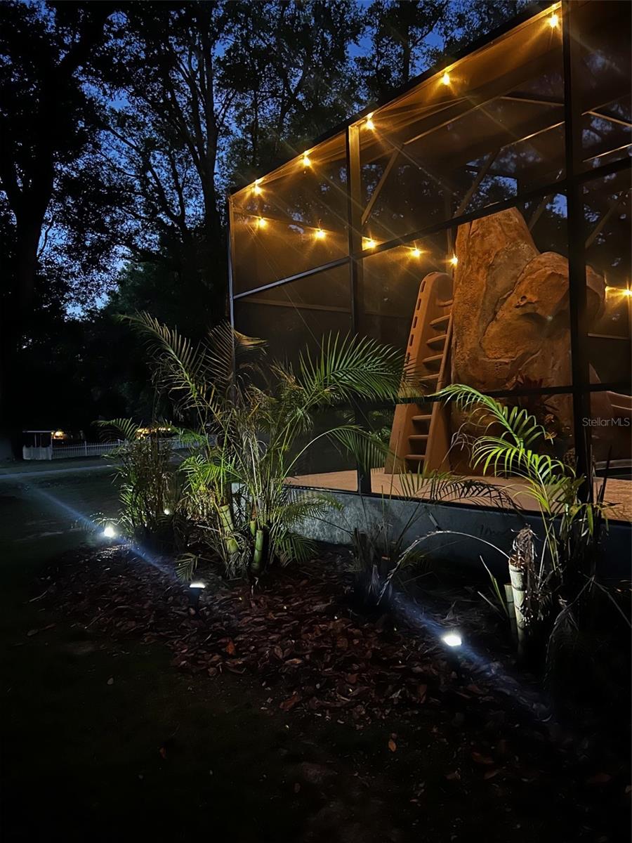 Image 65 of 72 For 250 Walker Street