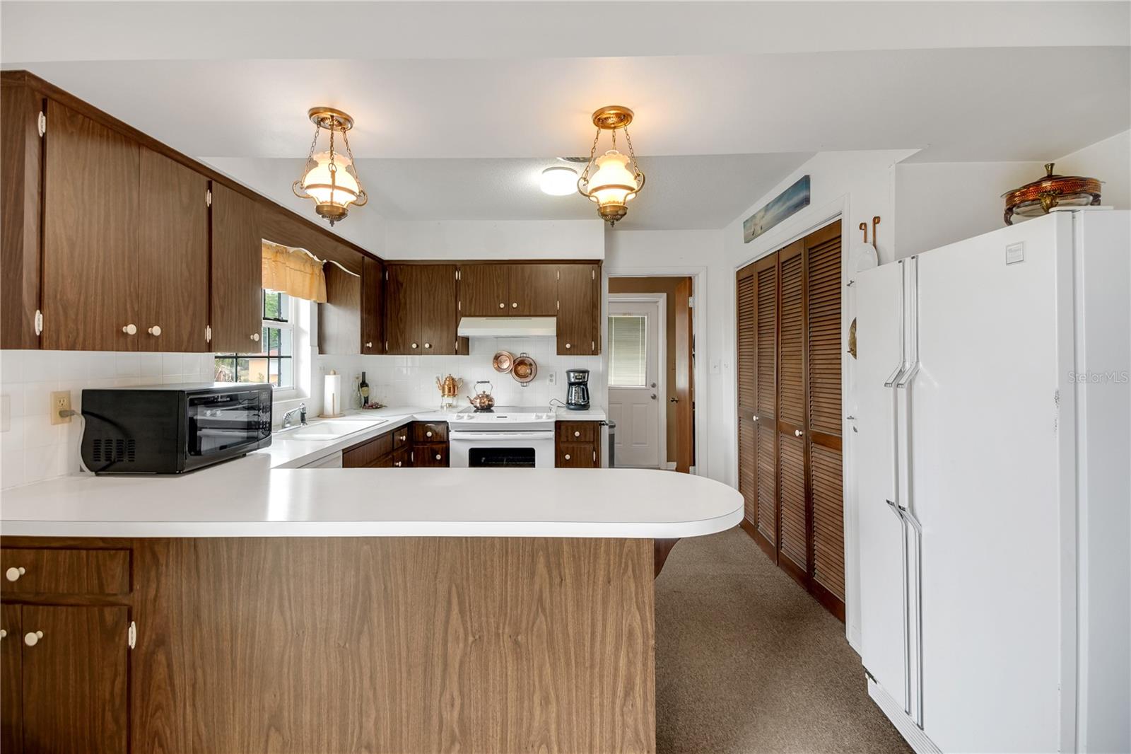 Image 19 of 57 For 2214 Topping Place