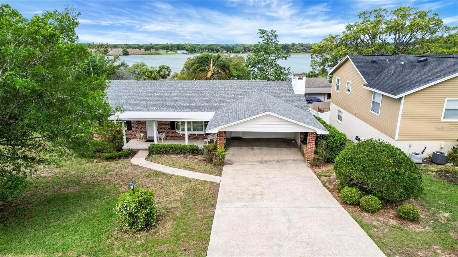 Image 2 of 57 For 2214 Topping Place