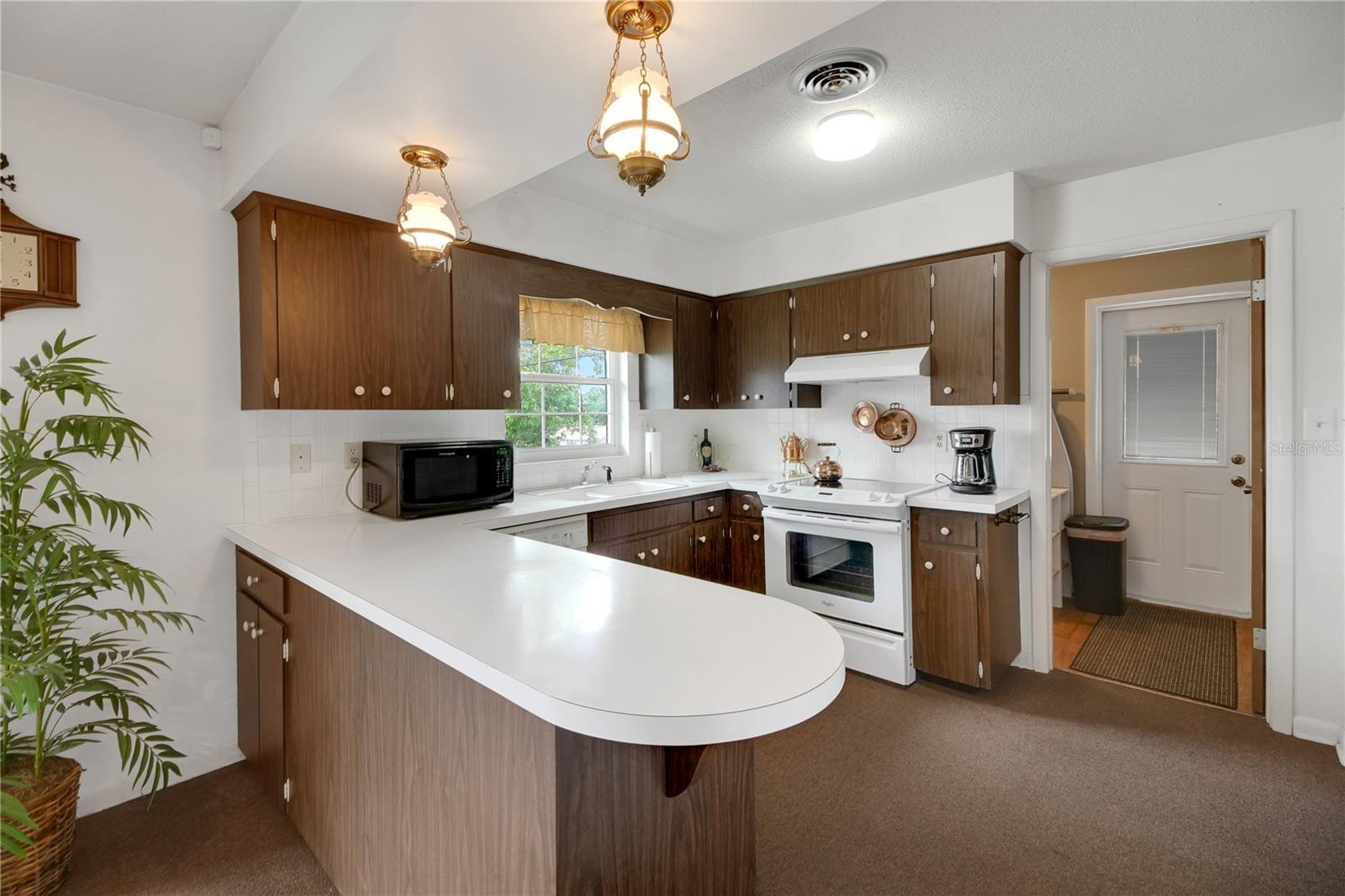 Image 20 of 57 For 2214 Topping Place