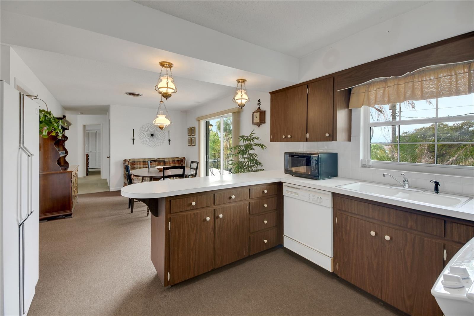 Image 21 of 57 For 2214 Topping Place