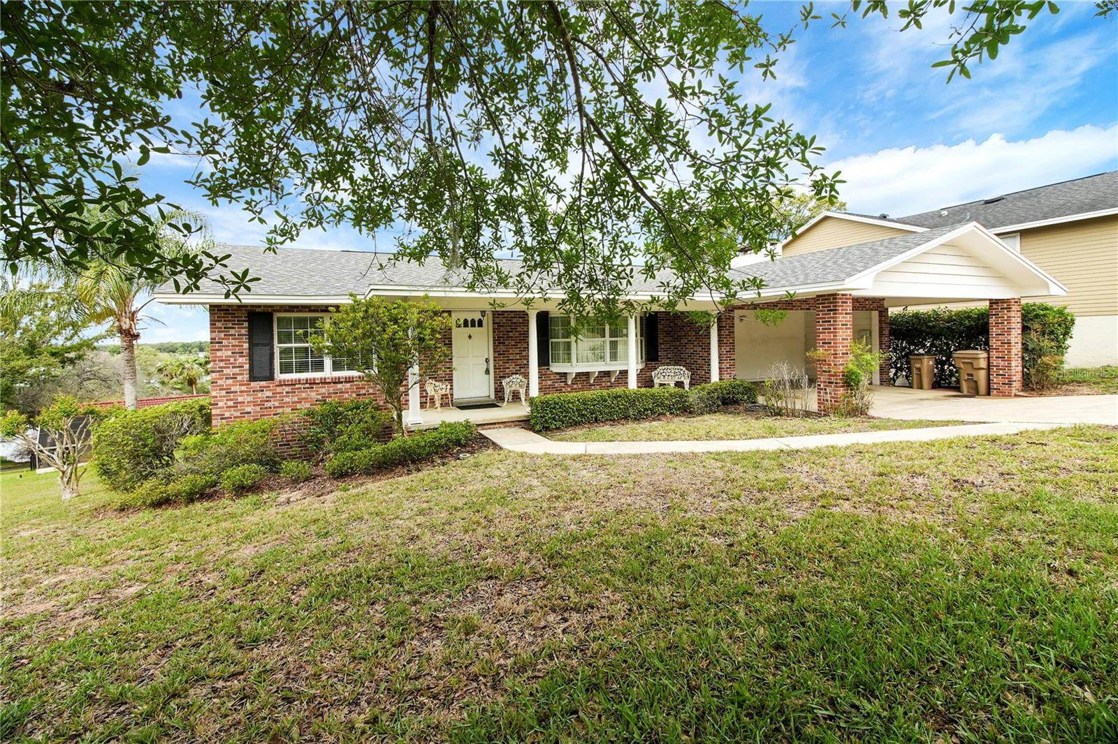 Image 3 of 57 For 2214 Topping Place