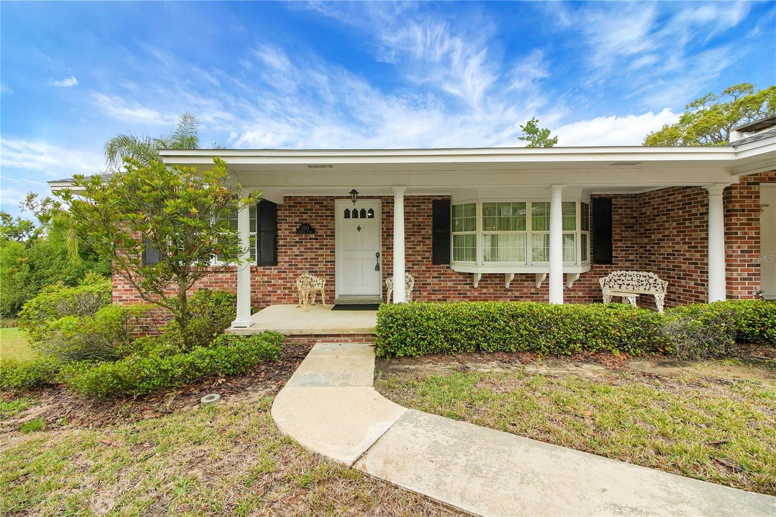 Image 4 of 57 For 2214 Topping Place