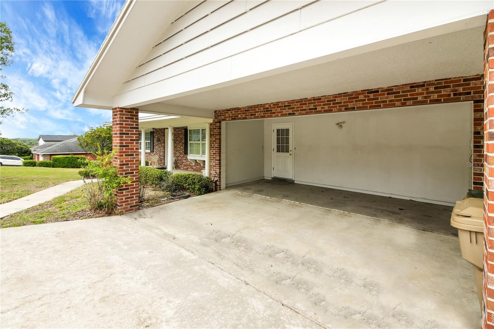 Image 49 of 57 For 2214 Topping Place