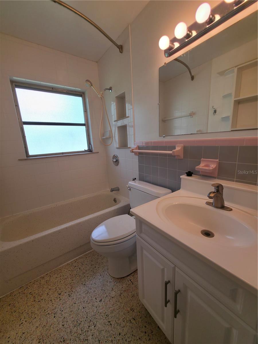 Image 17 of 21 For 1407 25th Place