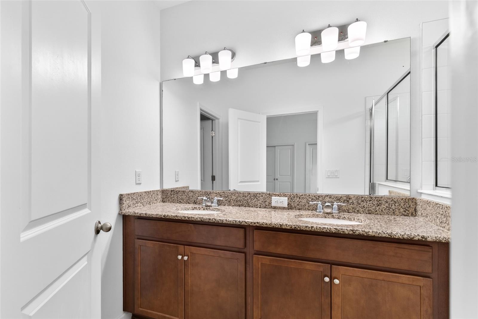 Image 16 of 39 For 4406 Davos Drive