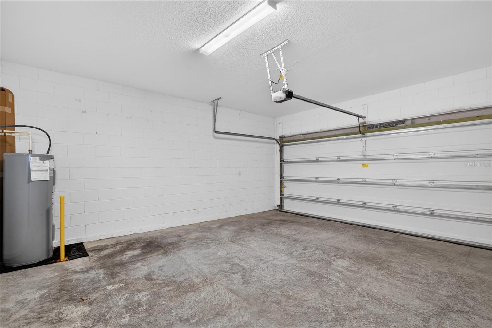 Image 32 of 39 For 4406 Davos Drive