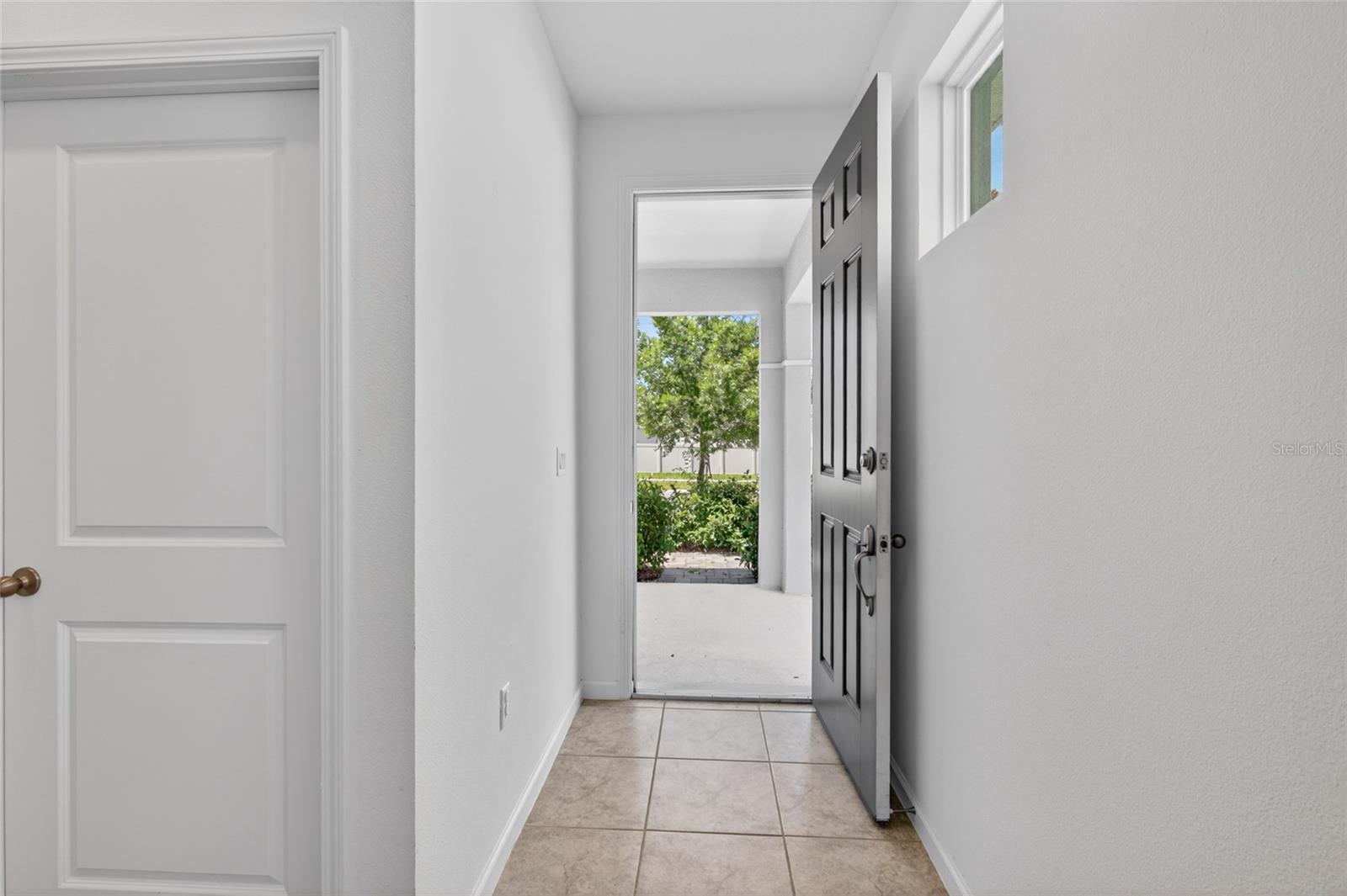 Image 7 of 39 For 4406 Davos Drive