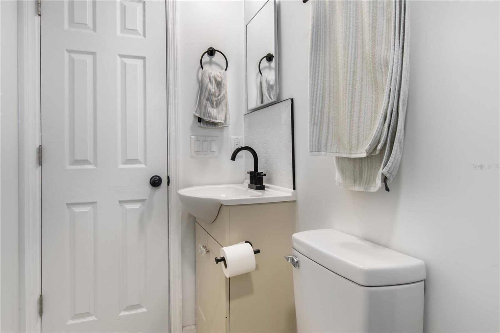 Image 19 of 28 For 741 Kauri Way