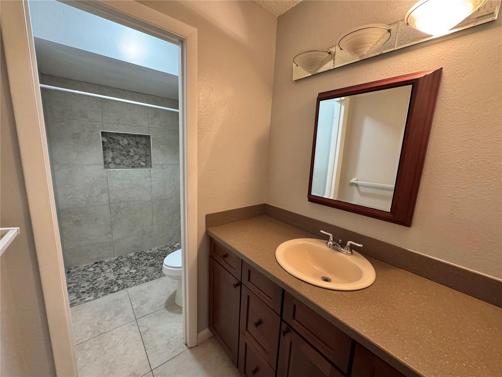 Image 11 of 21 For 171 Sunnyside Drive