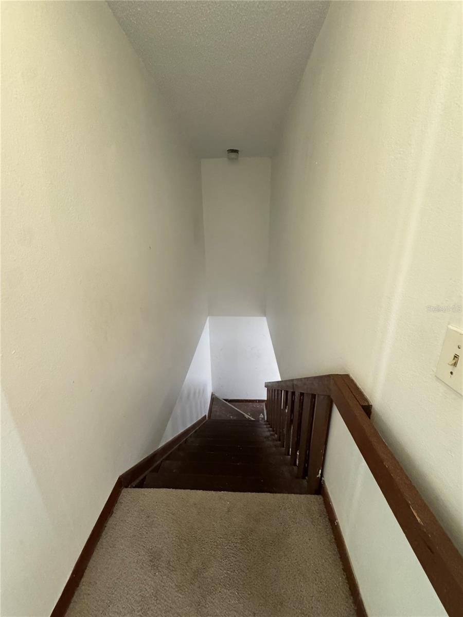 Image 7 of 21 For 171 Sunnyside Drive