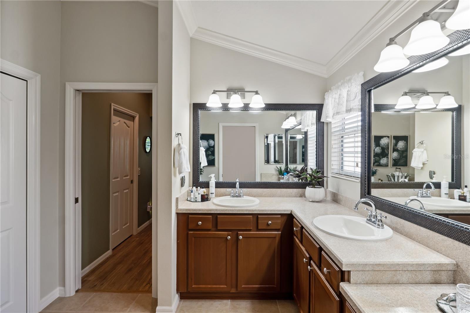 Image 26 of 39 For 1776 Ashwood Run