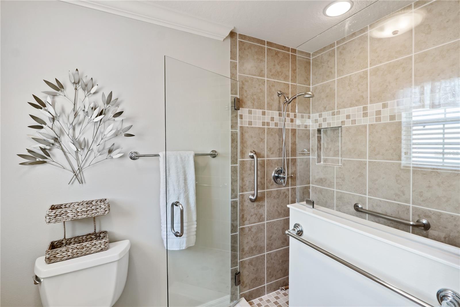 Image 27 of 39 For 1776 Ashwood Run