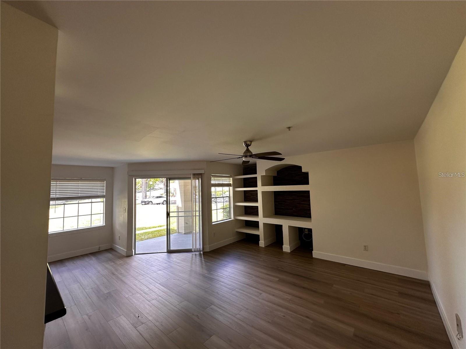 Image 4 of 45 For 7220 Westpointe Boulevard 1414