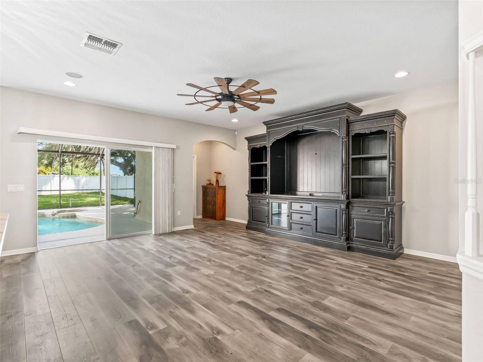 Image 11 of 72 For 4942 123rd Lane