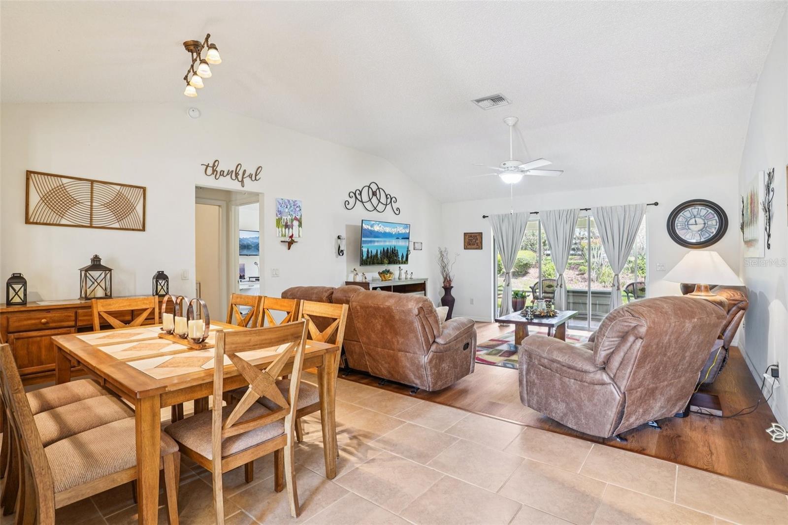 Listing photo id 12 for 16596 77th Northridge Court